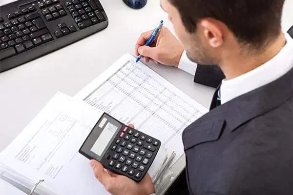 استخدام نیروی مالی (حسابدار)|استخدام مالی، حسابداری، حقوقی|شیراز, سینما سعدی|دیوار