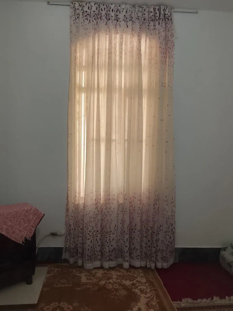 پرده|پرده، رانر، رومیزی|دورود, |دیوار