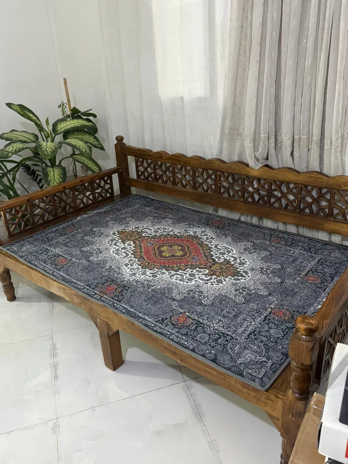 تخت|تخت و سرویس خواب|جم, |دیوار