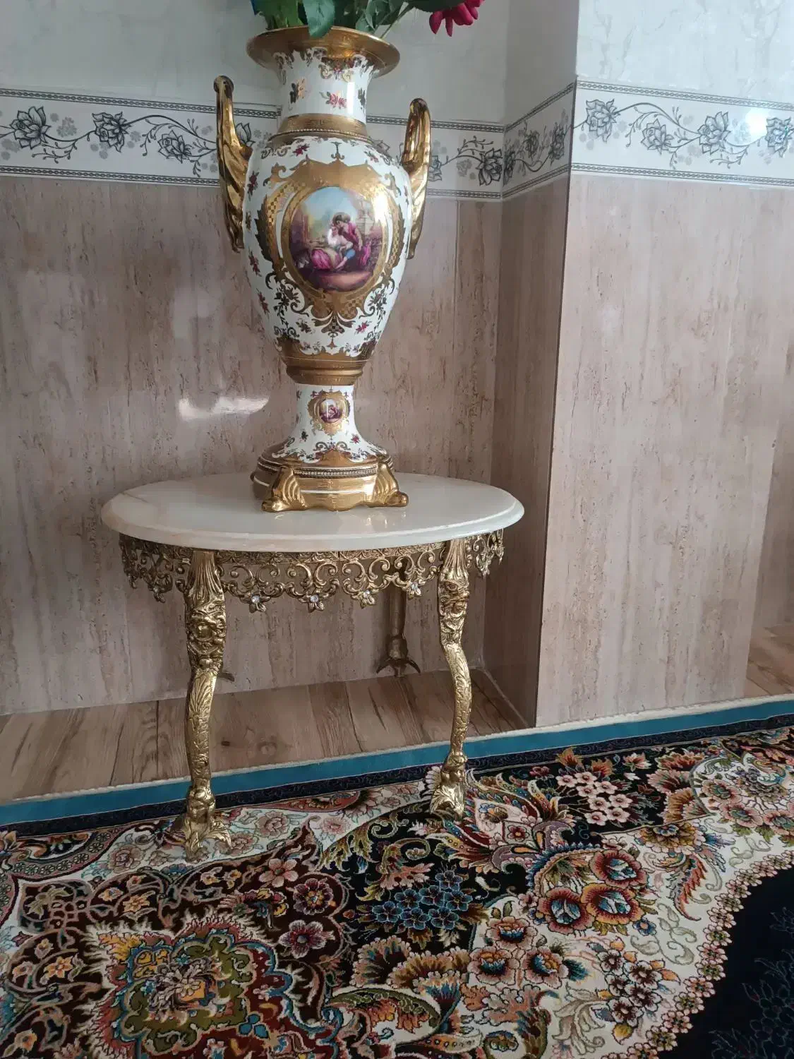 گلدان اصل چینی مخصوص جهاز ومیزبرنز|صنایع دستی و سایر لوازم تزئینی|میانه, |دیوار