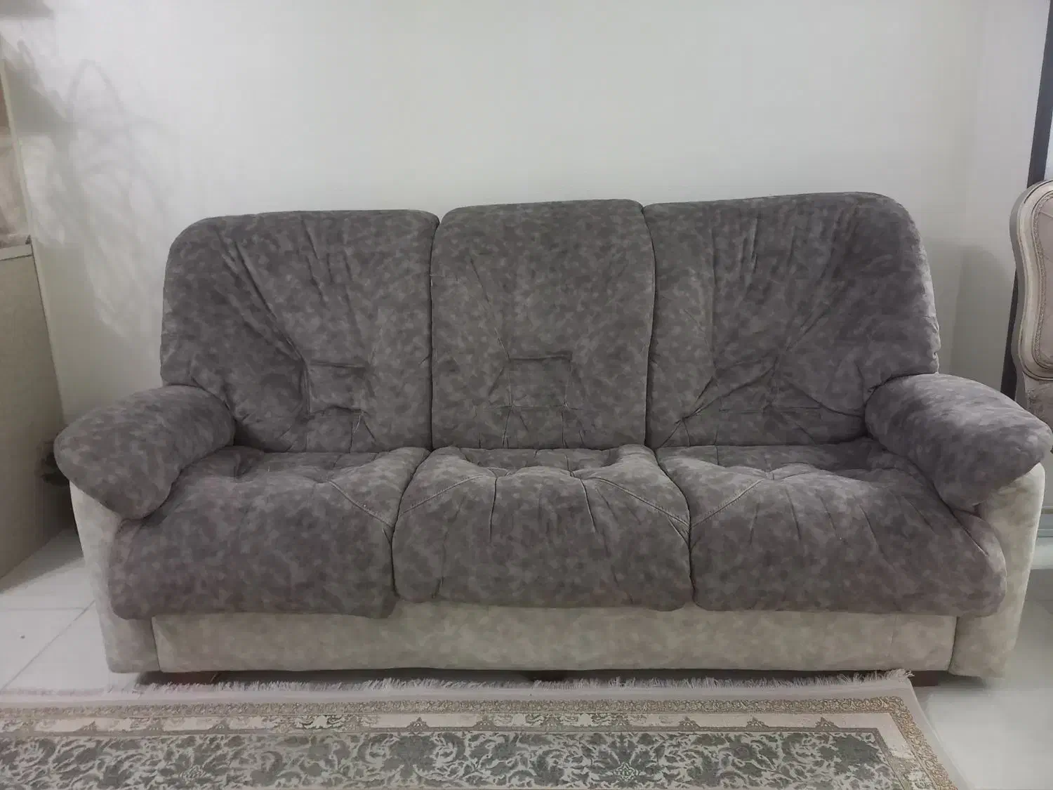 کاناپه|مبلمان خانگی و میز عسلی|شاهینشهر, اقبال لاهوری|دیوار