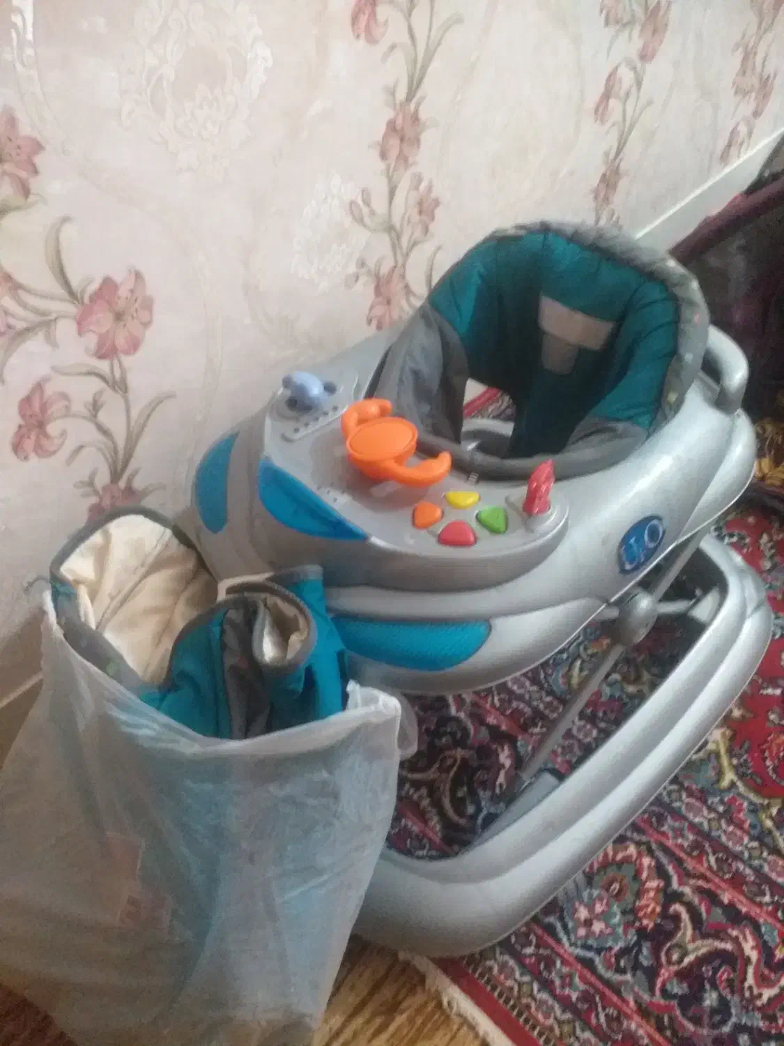 دو عدد روروک|کالسکه و لوازم جانبی|رامهرمز, |دیوار