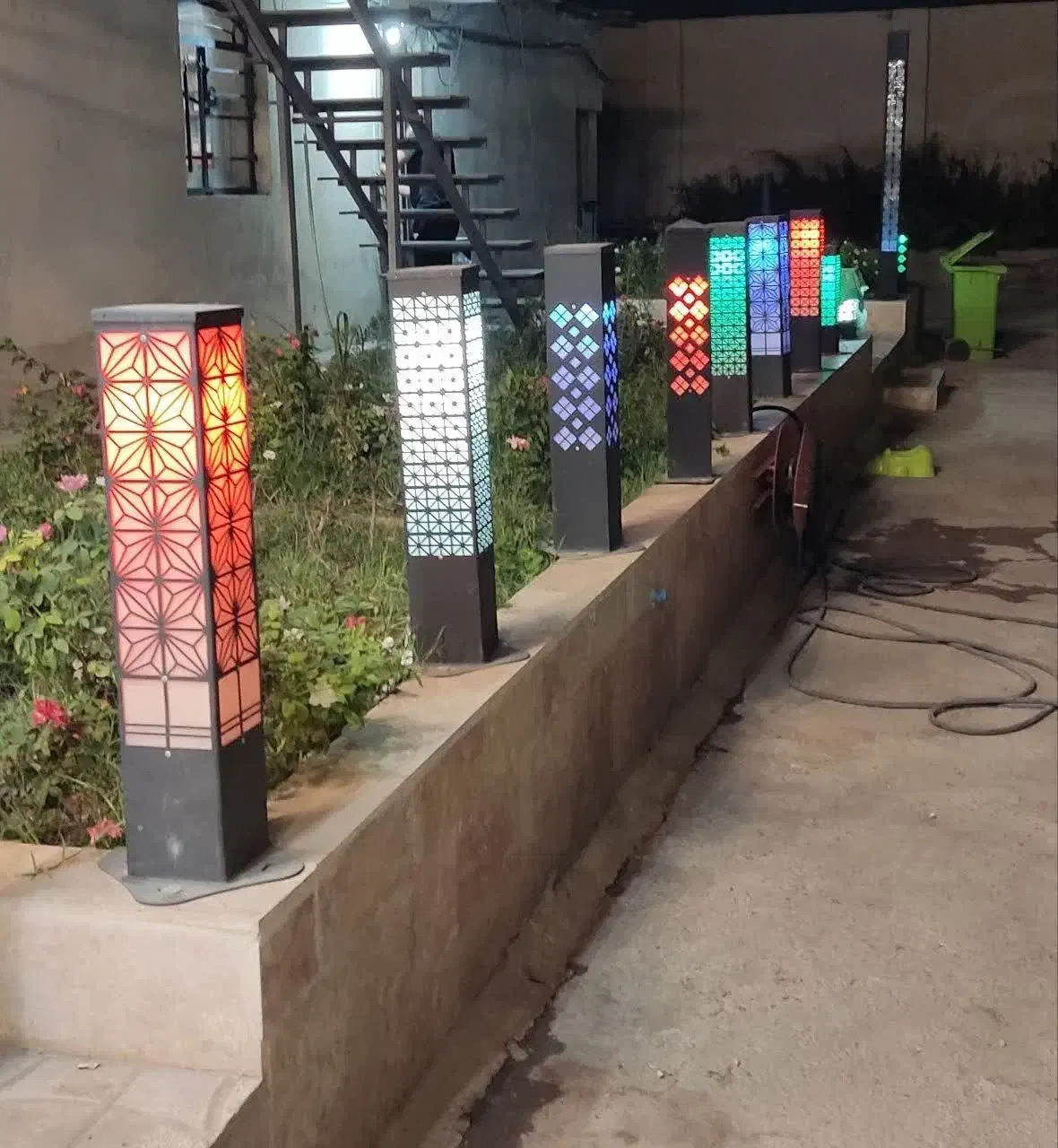 چراغ مدل رونا (چمنی حیاطی دیواری) تولیدکننده|لامپ و چراغ|رشت, لاکانی|دیوار