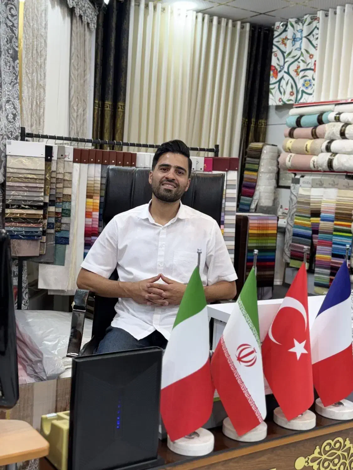 پرده سرای قصر طلایی شعبه دیگری ندارد|پرده، رانر، رومیزی|کاشان, فاز ۲ ناجی آباد|دیوار