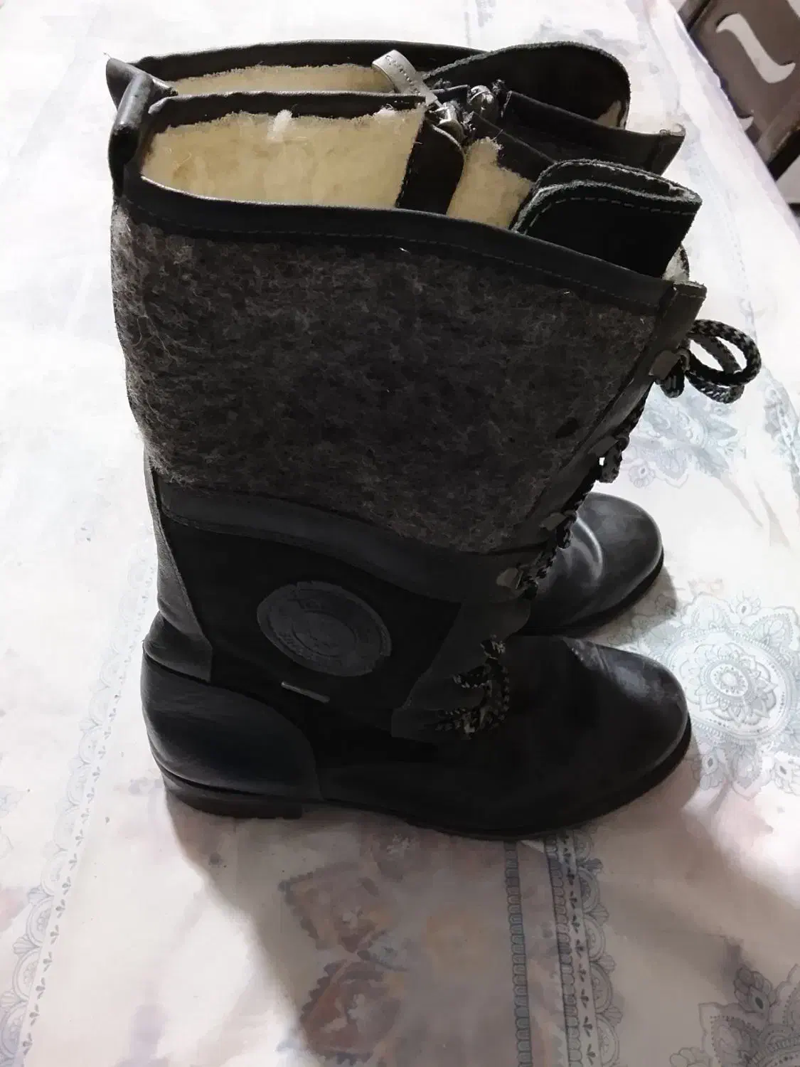 کفش بلند.استفاده نشده|کیف، کفش، کمربند|رشت, لاکان|دیوار