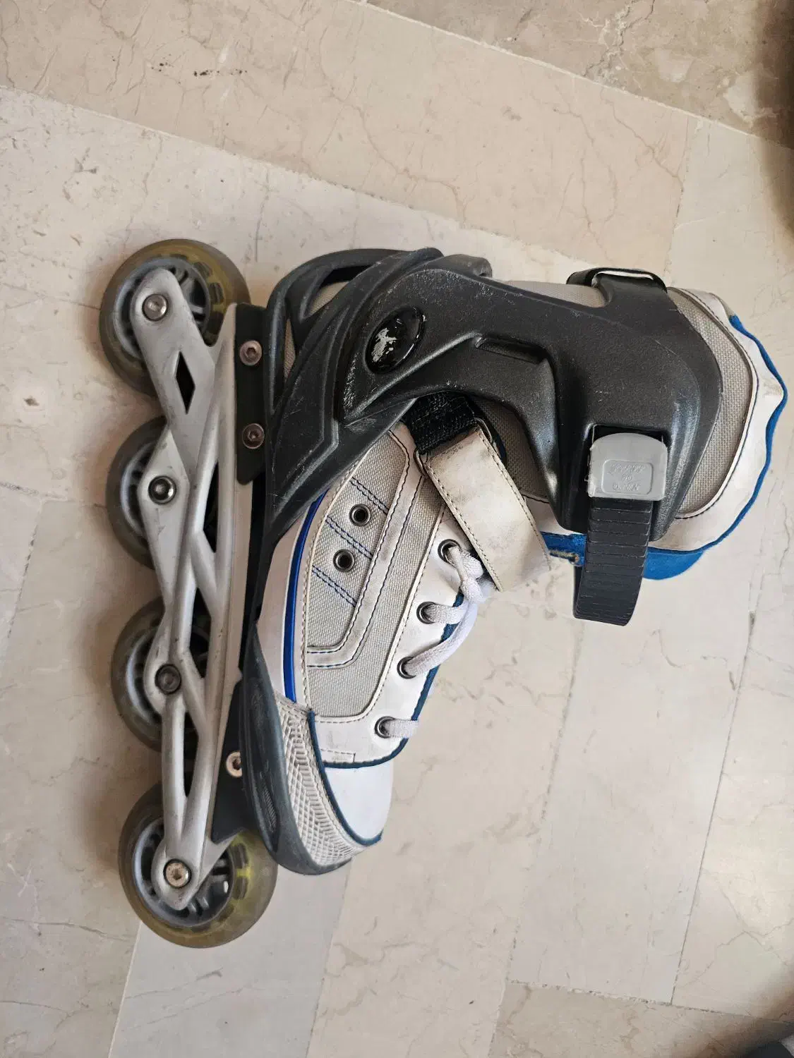 اسکیت کفشی ریلی|دوچرخه، اسکیت، اسکوتر|تهران, جنتآباد مرکزی|دیوار