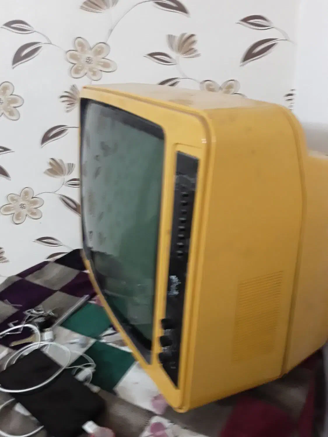 تلویزیون قدیمی|تلویزیون و پروژکتور|سبزوار, توحیدشهر|دیوار