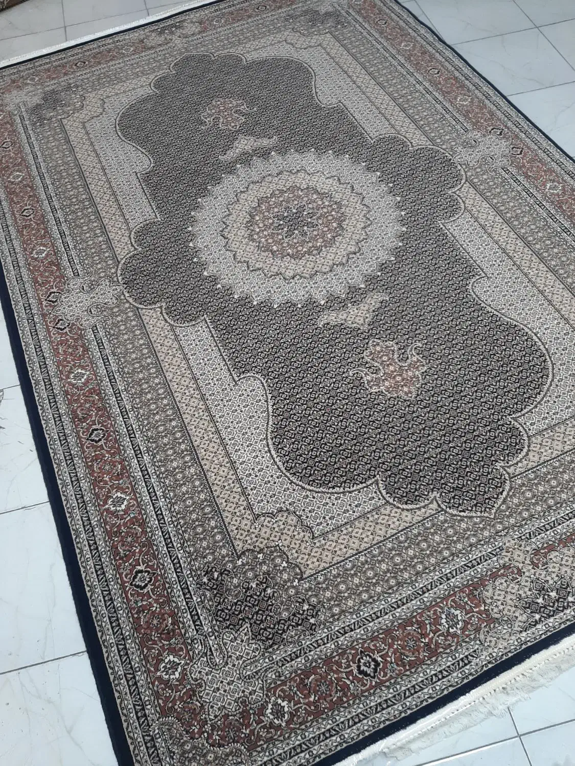 ۴ تخته ۶ متری ۷۰۰ شانه تراکم ۲۵۵۰ شاه ماهی|فرش|ارومیه, |دیوار