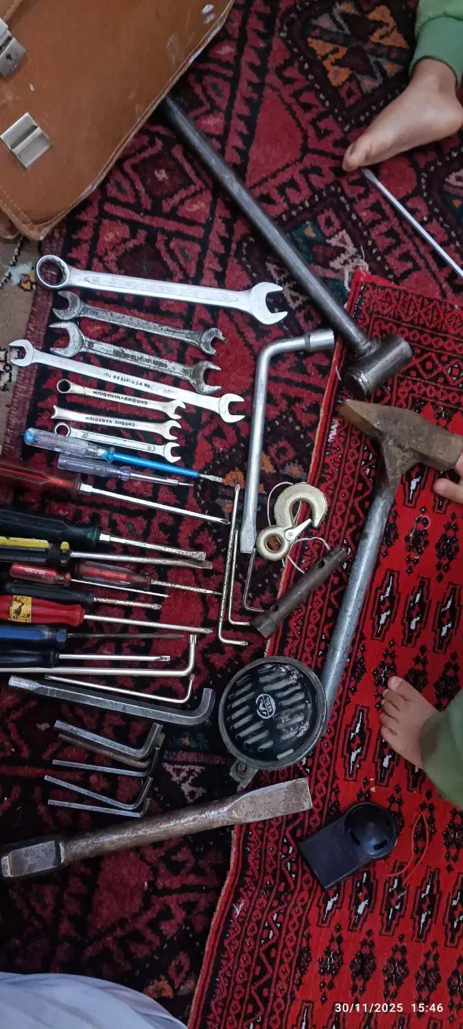 تعدادی ابزار|ابزارآلات|دامغان, |دیوار