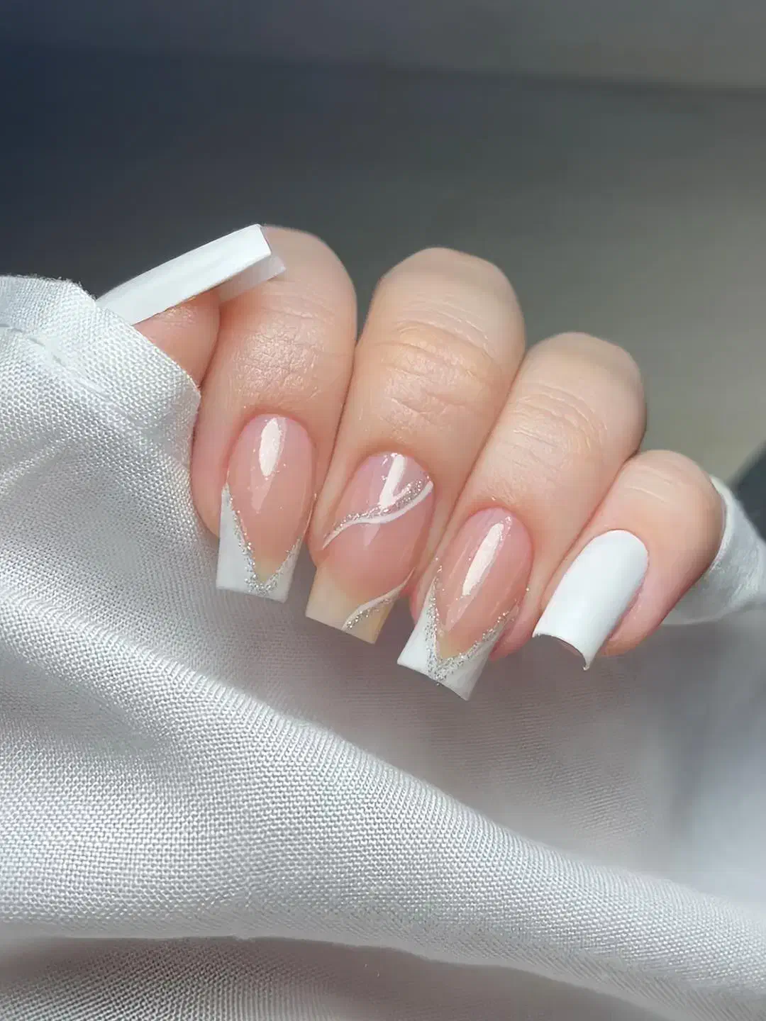 خدمات کاشت ناخن فقط به مدت سه روز 400|خدمات آرایشگری و زیبایی|بم, |دیوار