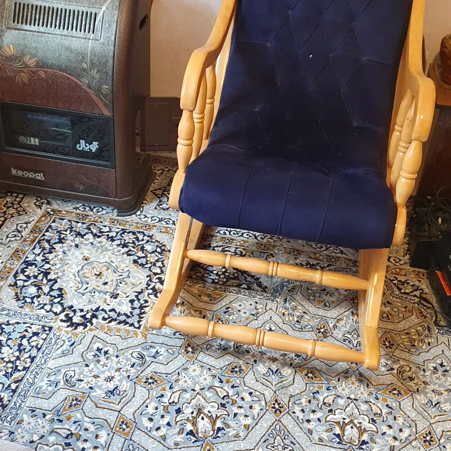 صندلی راک چوبی|صندلی و نیمکت|شیراز, زرهی|دیوار