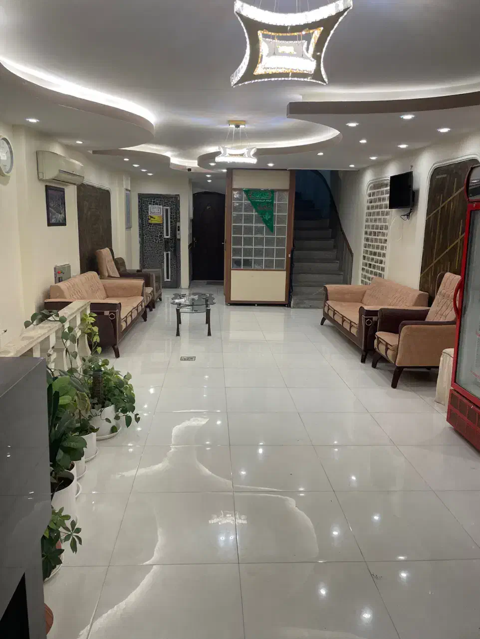 نیروی پذیرش شیفت روز و شب|استخدام اداری و مدیریت|مشهد, امام رضا (ع)|دیوار