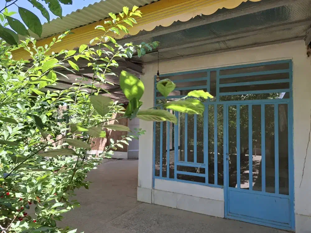 فروش ویلا باغ ۲۵۰ متری قلعه سفید.|فروش خانه و ویلا|اصفهان, دانشگاه اصفهان|دیوار