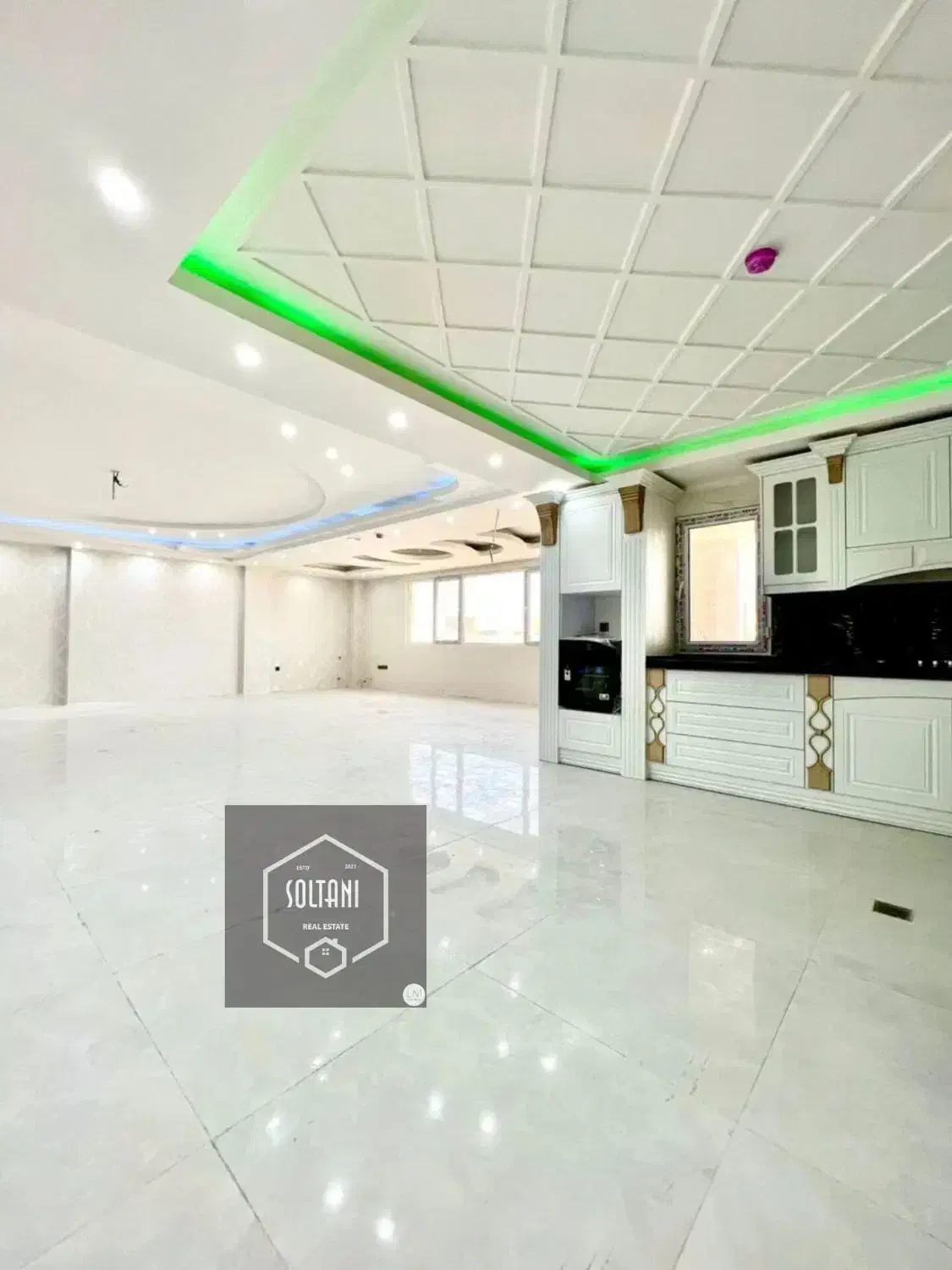 تک واحد 215 متر/ 4 خواب / 2 پارکینگ سند/ کلیداول|فروش آپارتمان|اهواز, زیتون کارمندی|دیوار