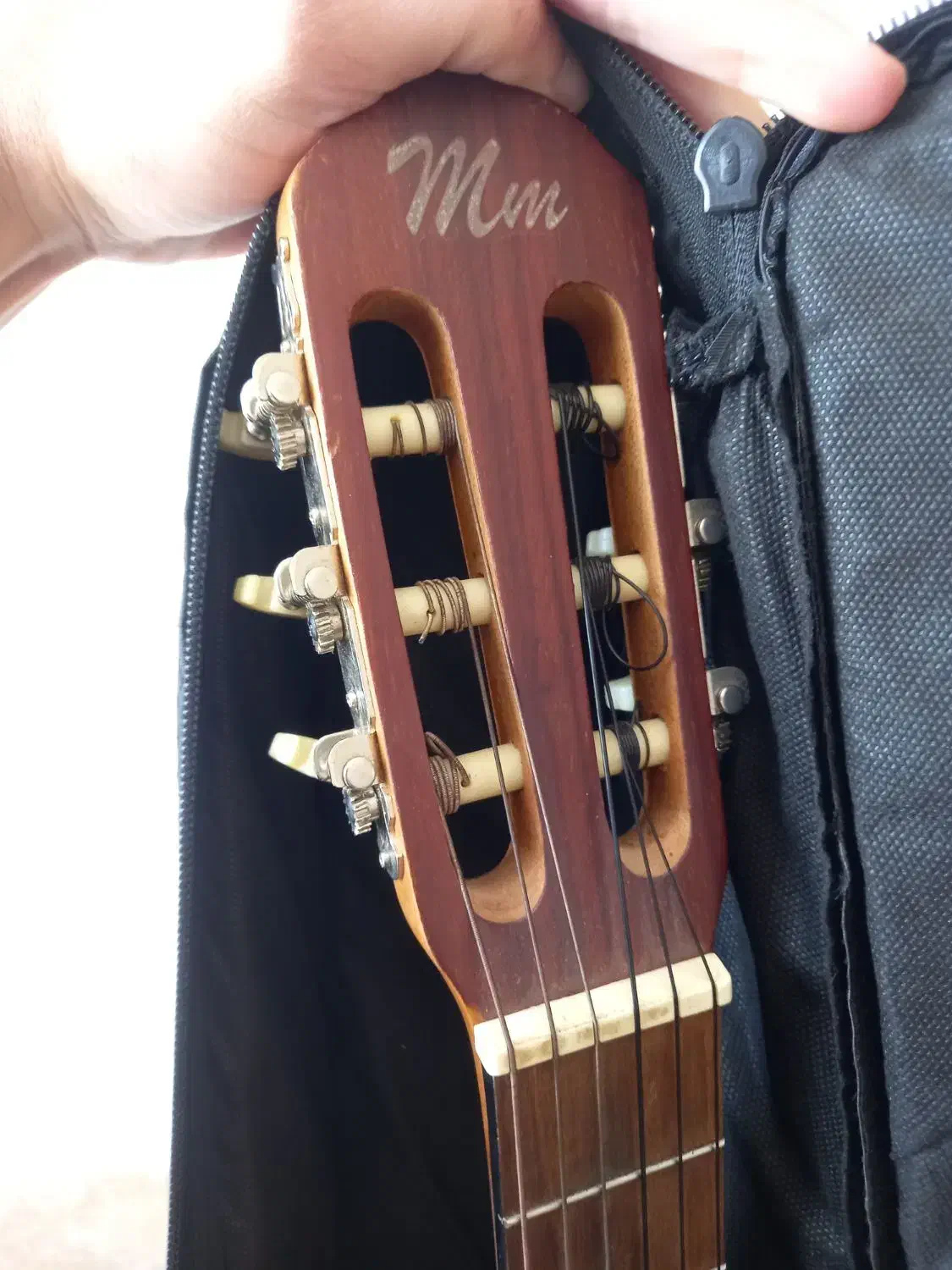 گیتار سالم درحد با کاور مناسب برای آموزش گیتار|گیتار، بیس، امپلیفایر|مشهد, توس فردوسی|دیوار