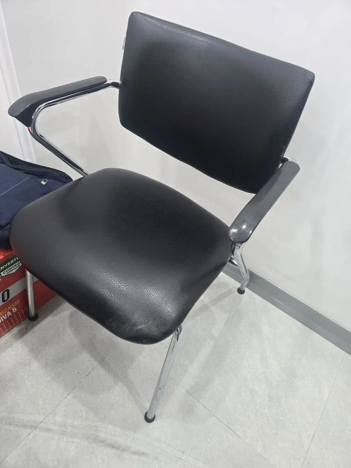 صندلی انتظار|دفتر کار|بابل, |دیوار