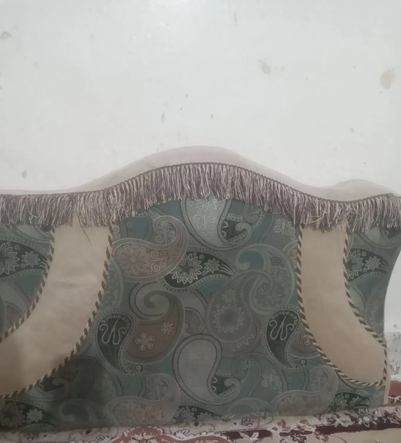 پشتی|پشتی|زهک, |دیوار