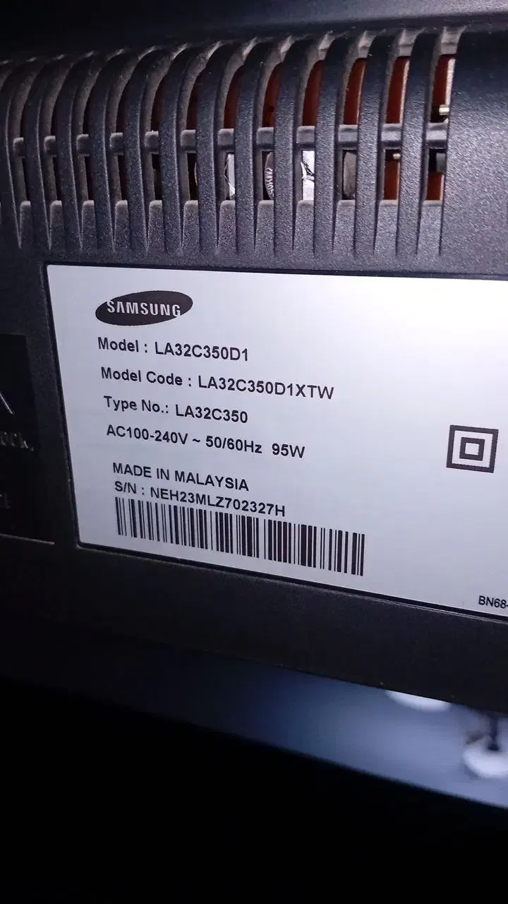 تلویزیون ال سی دی سامسونگ|تلویزیون و پروژکتور|هشتگرد, فاز ۱ مهستان|دیوار