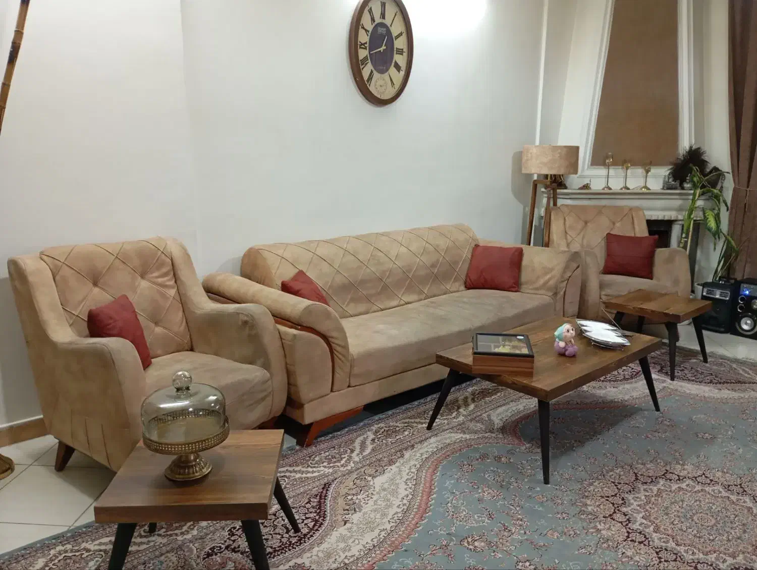 مبلکارکرده کلاف مبل محکم و سالم|مبلمان خانگی و میز عسلی|مشهد, هفت تیر (نه دره)|دیوار