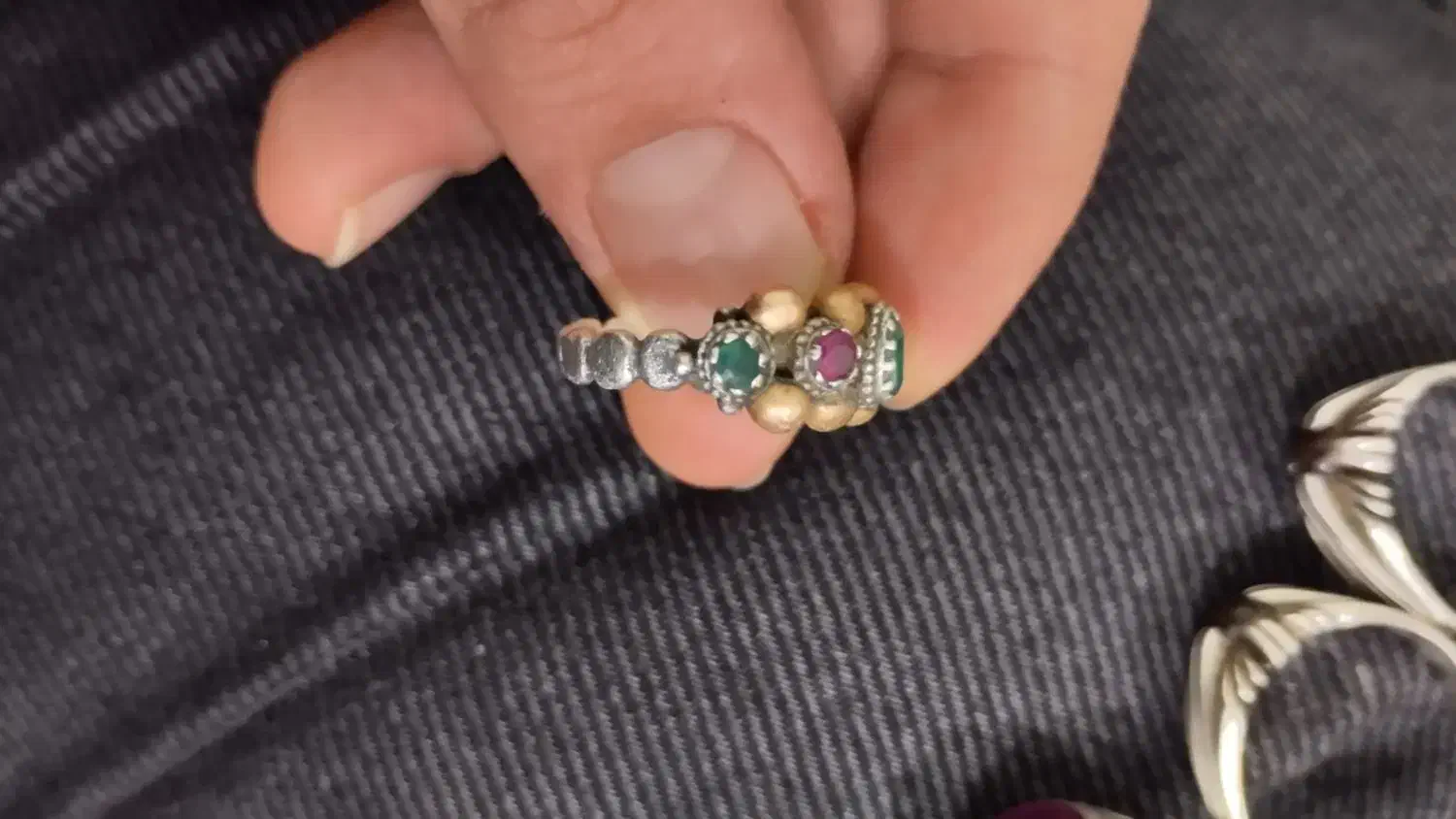 انگشتر قدیمی|کلکسیون اشیاء عتیقه|ابهر, |دیوار