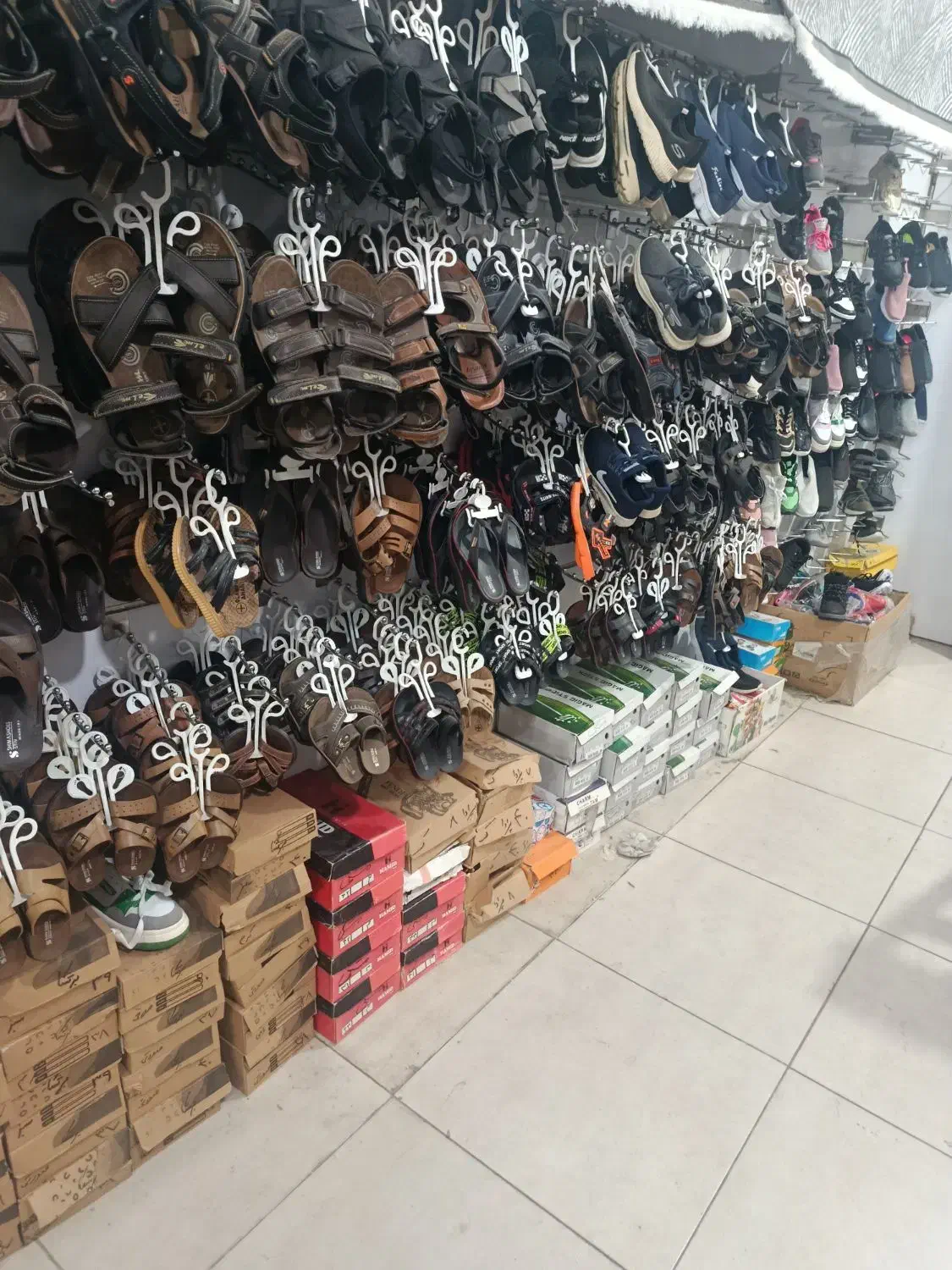 کفش راحتی واسپرت وصندل|کیف، کفش، کمربند|آق قلا, |دیوار