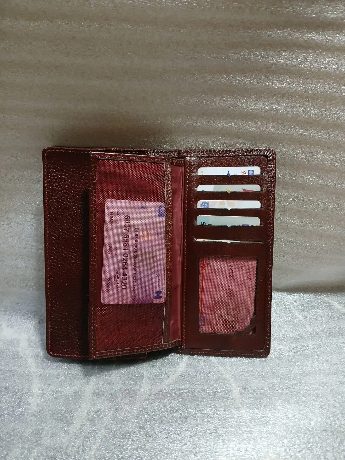 کیف کتی|کیف، کفش، کمربند|ری, جوانمرد قصاب|دیوار