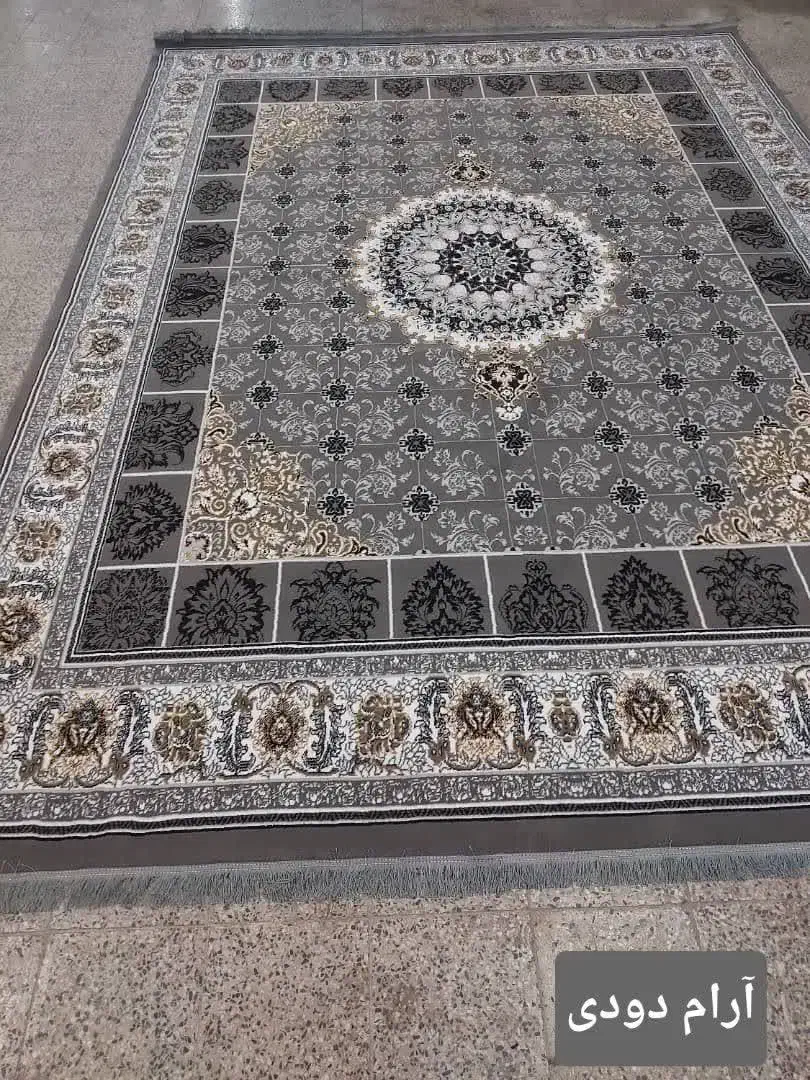 فرش ۵۰۰ شانه با ضخامت ۱۲ میل ( بسیار ضخیم)|فرش|بیرجند, |دیوار