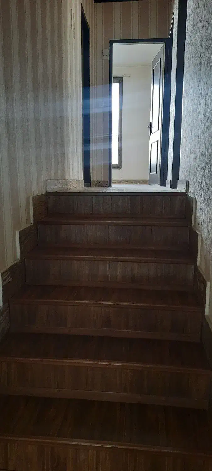 رهن و اجاره آپارتمان ۱۳۰ متری ۳ خوابه شمال ستارخان