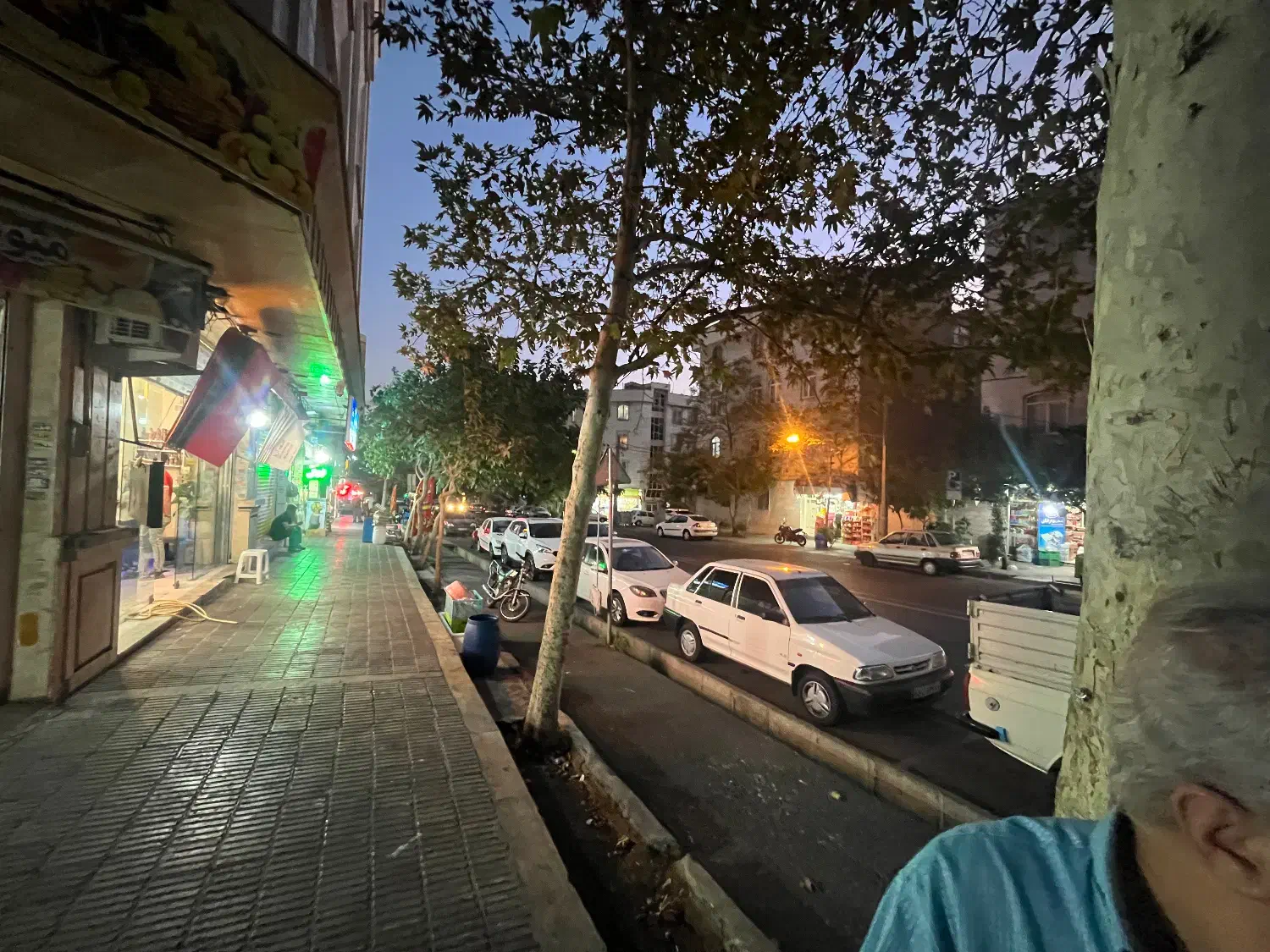 مغازه 60 متر تجاری فردوس غرب نبش پروانه فول|اجارهٔ مغازه و غرفه|تهران, شهرک پرواز|دیوار