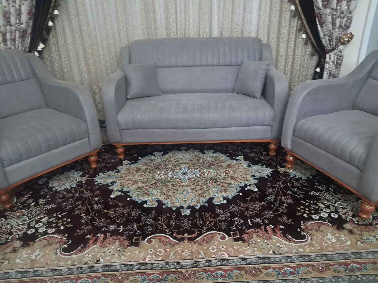 مبل ۷نفره سفارشی و با کاور مبل سفارشی نو میباشد|مبلمان خانگی و میز عسلی|تهران, وصفنارد|دیوار