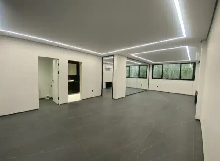 جردن جهان کودک/۷۲متر سند اداری/بازسازی درجه یک|فروش دفتر کار، اتاق اداری، مطب|تهران, جردن|دیوار
