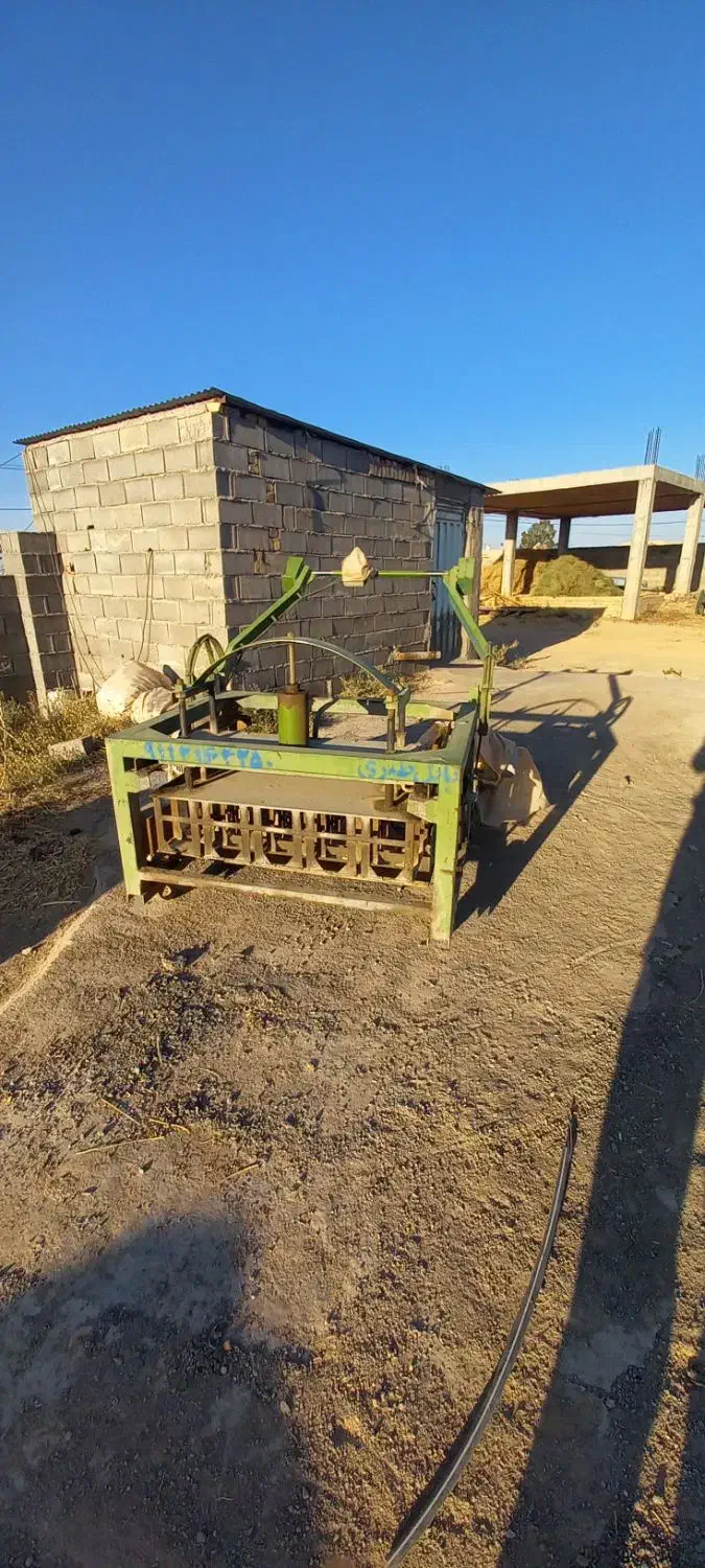 دستگاه بلوک|ماشین‌آلات صنعتی|اسفراین, |دیوار