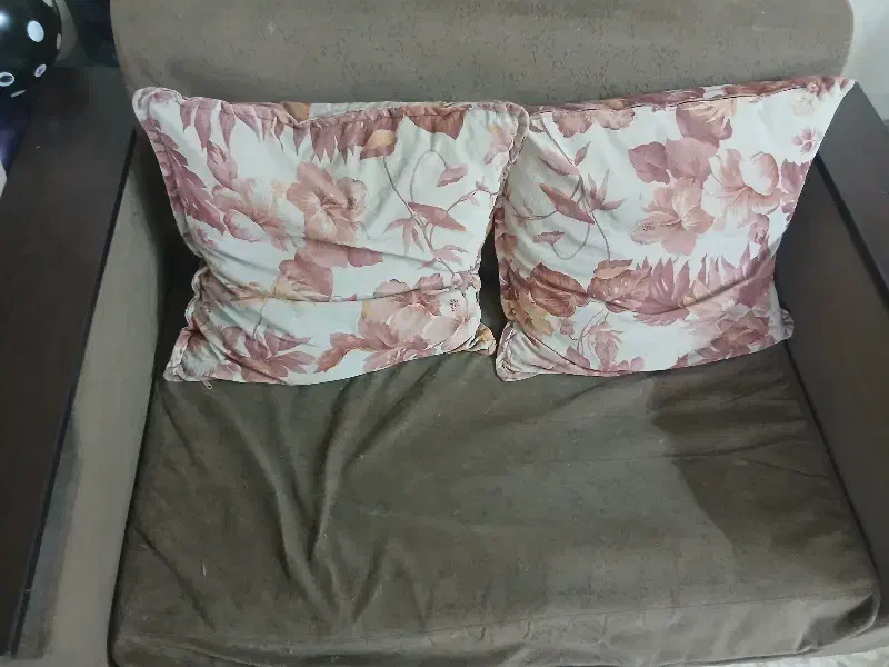 مبل ۶ نفره و میز به همراه ۴ عدد عسلی|مبلمان خانگی و میز عسلی|تهران, امین حضور|دیوار