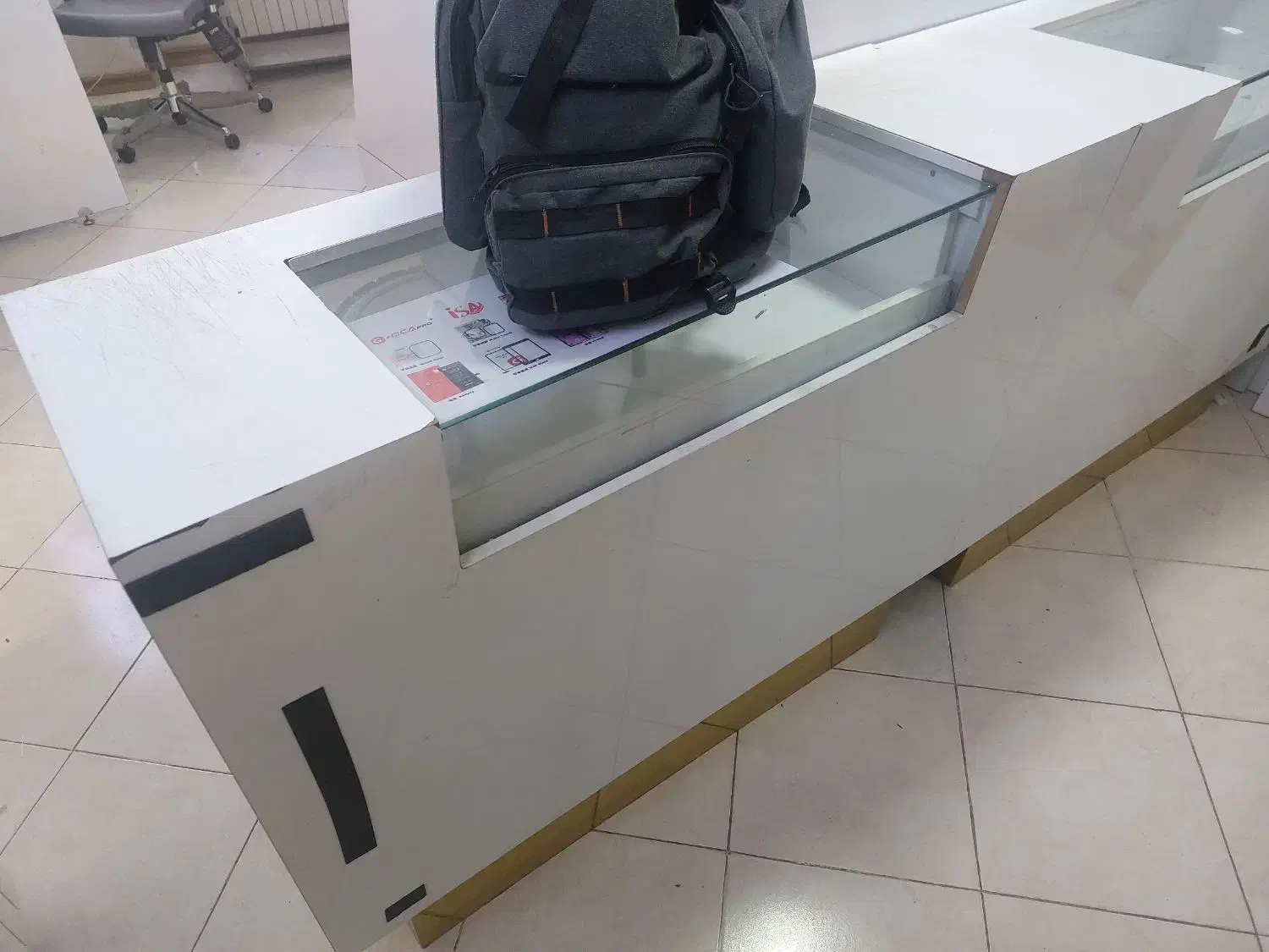 میز|بوفه، ویترین، کنسول|اصفهان, بوزان|دیوار