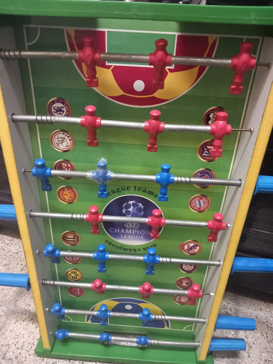 فوتبال دستی|ورزشهای توپی|ری, سیزده آبان|دیوار