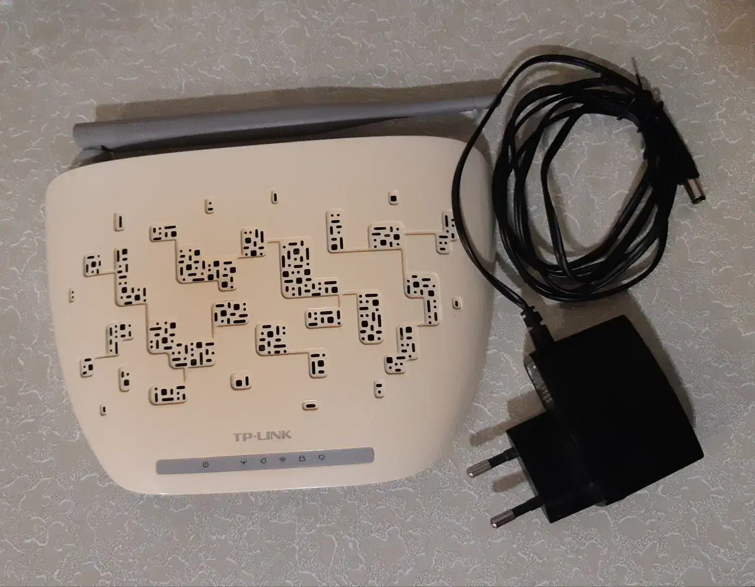 مودم تی پی لینک Adsl همراه با وای فای مدل W8151N|مودم و تجهیزات شبکه|شهرکرد, |دیوار