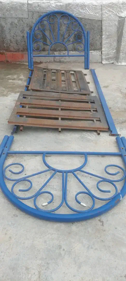 تخت خواب فلزی بچه یک نفره|تخت و سرویس خواب|گرگان, |دیوار