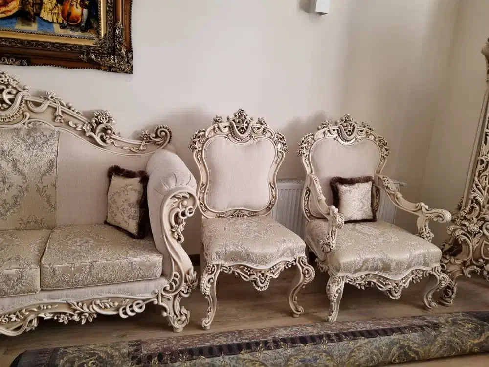 مبل سلطنتی ۹ نفره همراه با ناهار خوری ۶ نفره وه|مبلمان خانگی و میز عسلی|نظرآباد, رسالت|دیوار