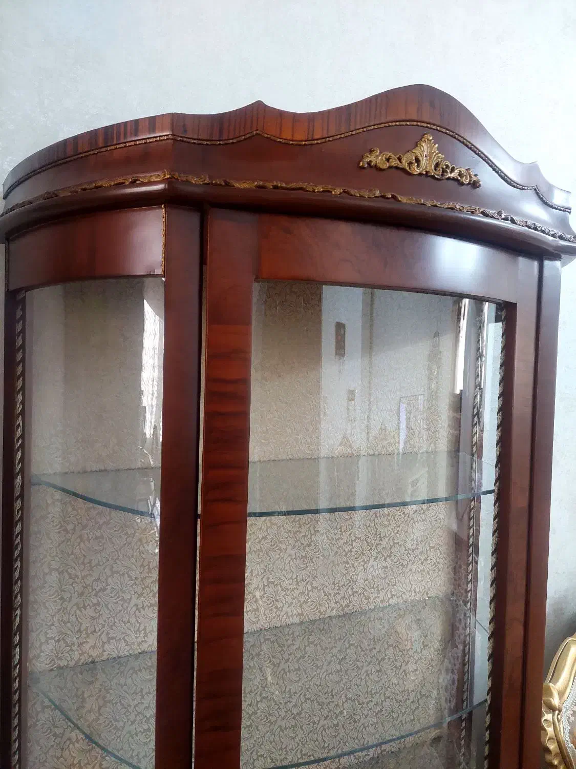 بوفه در حد نو  بدون کوچکترین ایراد|بوفه، ویترین، کنسول|تهران, امامت|دیوار