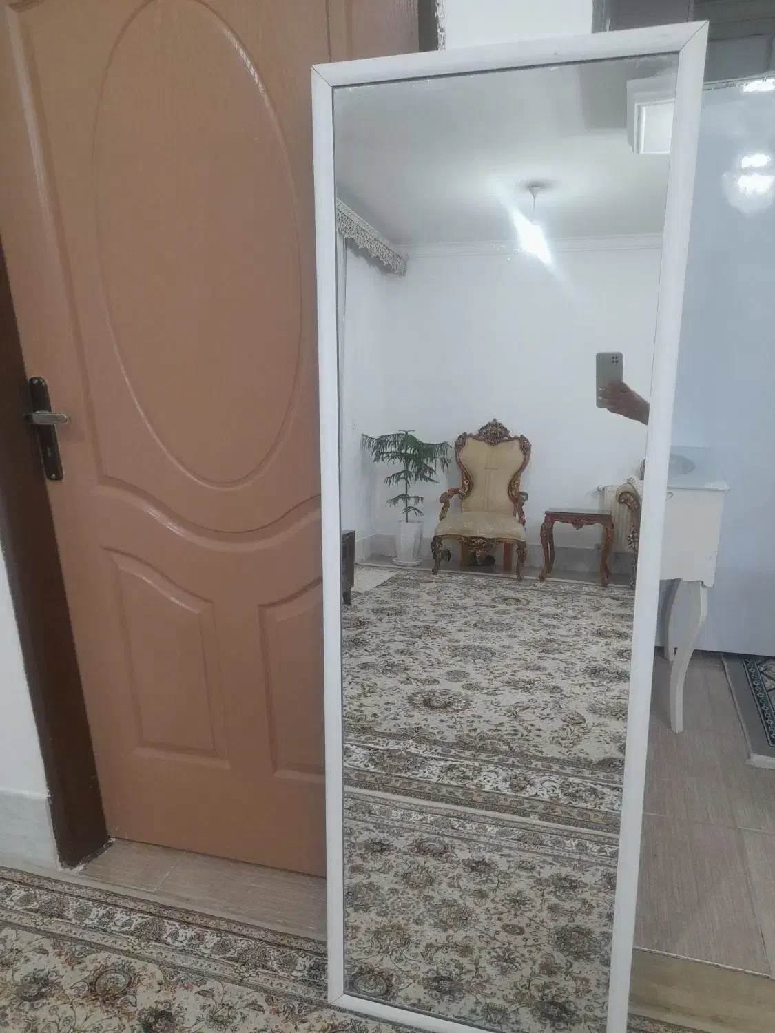 ایینه|آینه|الیگودرز, |دیوار