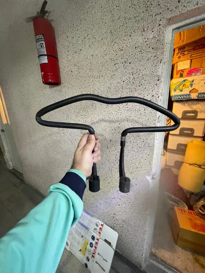 جا لباسی|بندرخت و رخت‌آویز|همدان, |دیوار