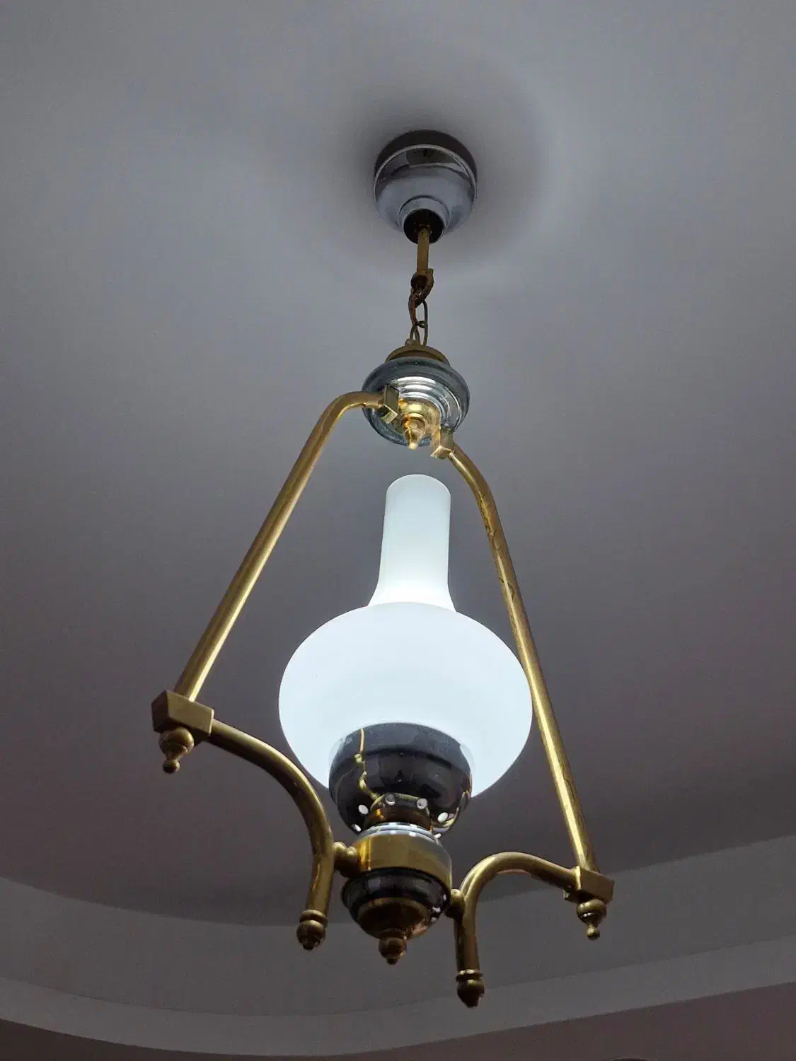 لوستر|لوستر و چراغ آویز|رشت, رشتیان|دیوار