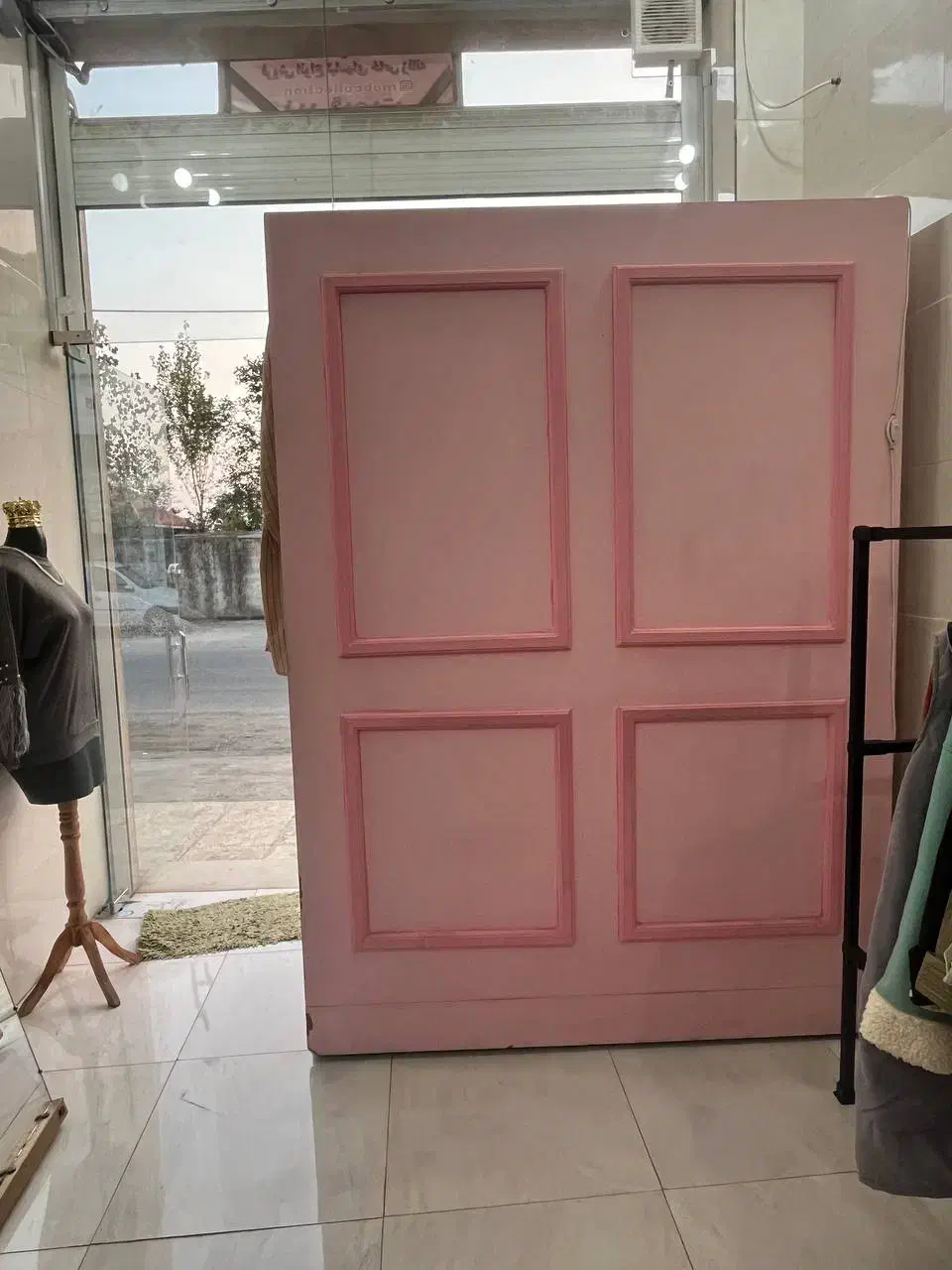 ویترین و دکور مغازه|فروشگاه و مغازه|رشت, استقامت ۲|دیوار