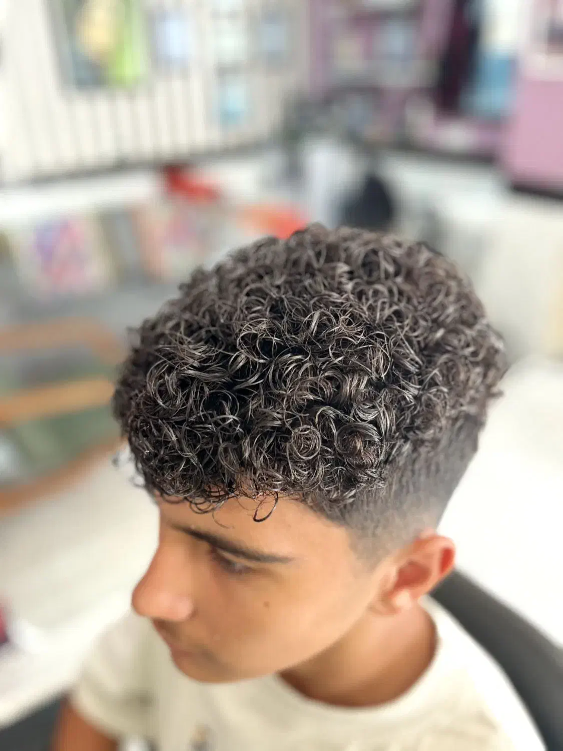 آموزش و خدمات آرایشگاه مردانه (فر شش ماهه تخصصی)|خدمات آرایشگری و زیبایی|اردبیل, |دیوار