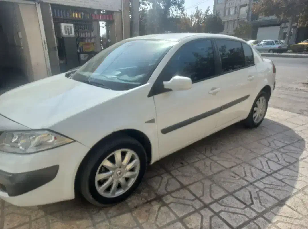 مگان ۱۶۰۰ سفید|خودرو سواری و وانت|مشهد, کارگران|دیوار