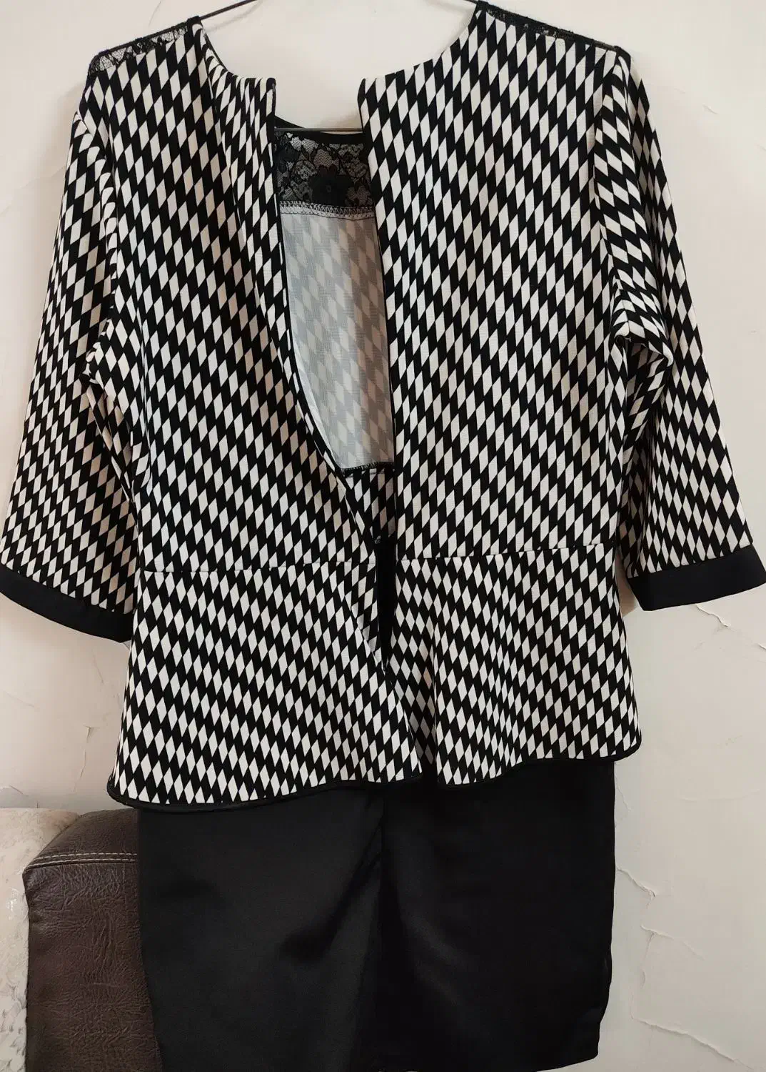 لباس مجلسی|لباس|شیروان (خراسان), |دیوار