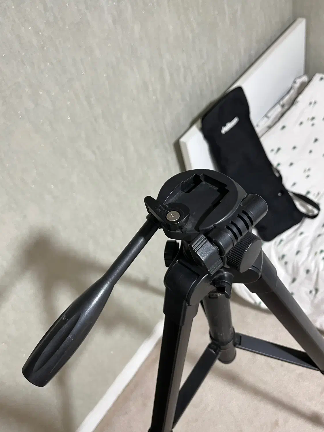 سه پایه دوربین حرفه ای|دوربین عکاسی و فیلمبرداری|تهران, یافتآباد|دیوار