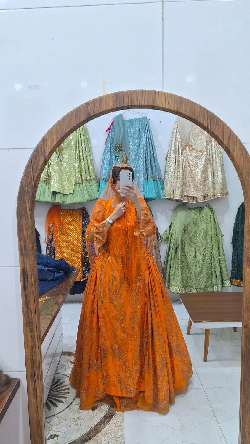 لباس محلی عالیشهر|لباس|بوشهر, |دیوار