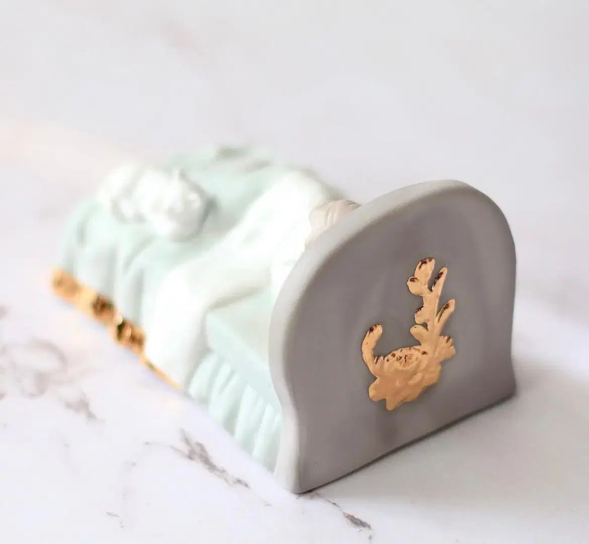 مجسمه چینی دکوری دختر|مجسمه، تندیس، ماکت|کرج, گوهردشت|دیوار