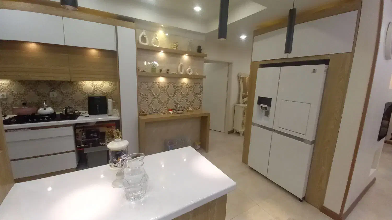 ۱۶۰متر۳خواب در حد هتلینگ ۵ ستاره دریاچه چیتگر